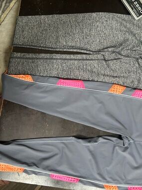 Bundle of 2 Victoria's Secret Leggings